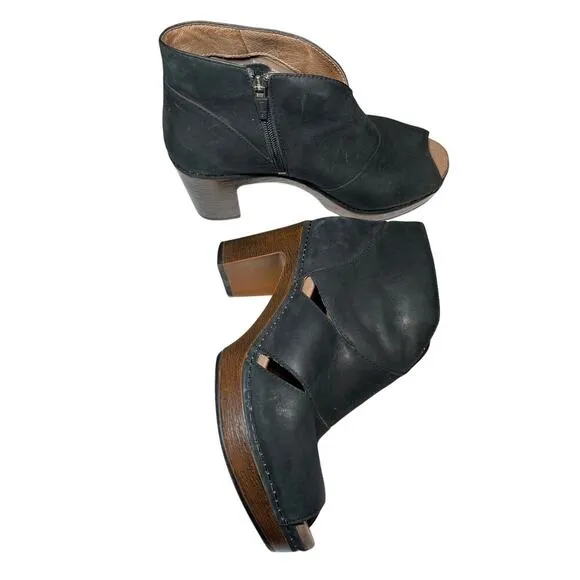 Dansko Delphina 39 Black Nubuck Peep Toe 2 inch Block Heel Side Cut Out