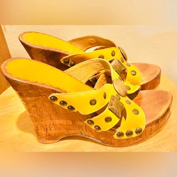 Diego De Lucca Wedge Sandals (Size 5)
