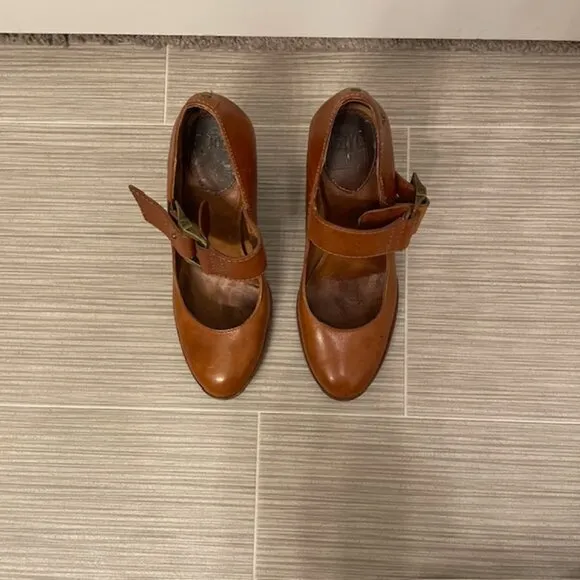 Frye Andrea Mary Jane High Heel Pumps 6M