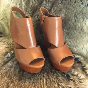 Gianni Bini Brown Platform Shoes