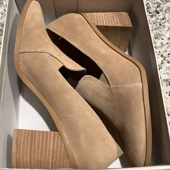JOIE Wevenly Suede Block Heel Closed Toe Loafer