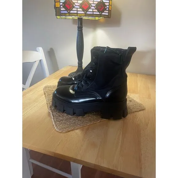 Marc Fischer Ltd Blk Womens Lug Sole Round Toe Block Heel Combat/Biker Boots S88
