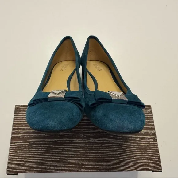 Michael Kors Caroline Suede Leather Teal Blue Mid Block Heels Pumps Shoes Sz 7