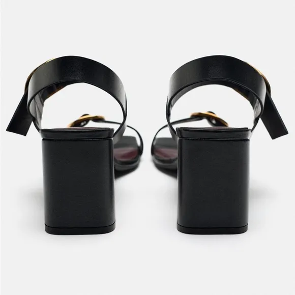 NWT. Zara Black Leather Block Heel Buckled Sandals. Size 7,5, 9.