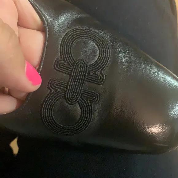 salvatore ferragamo Gancini Logo Pumps