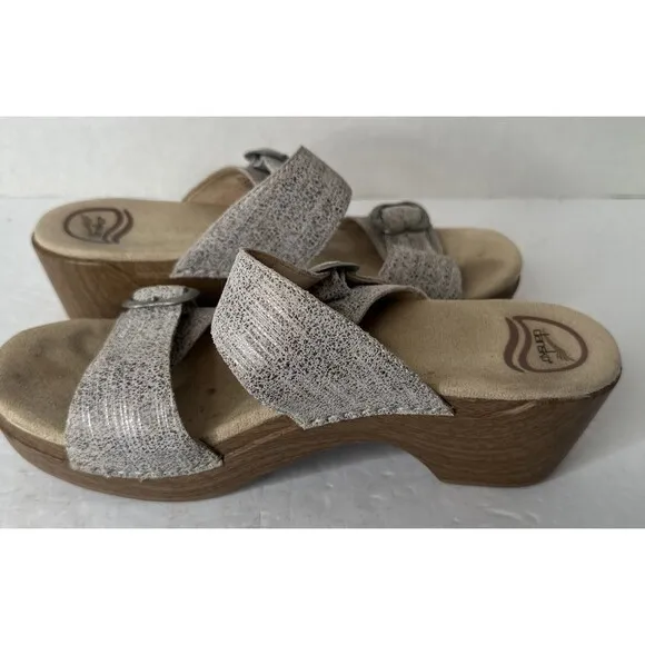 Sophie Women’s Sandals Slides Ivory Snake Prints Shiny Size 40  9