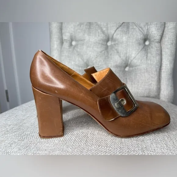 Vintage Domani Italy Pumps Leather Shoes women size 8.5 Buckle Accent 90s Y2K