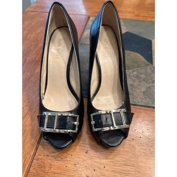Women’s Nine West Celestine Black Leather Peep Toe Pumps. Size 7